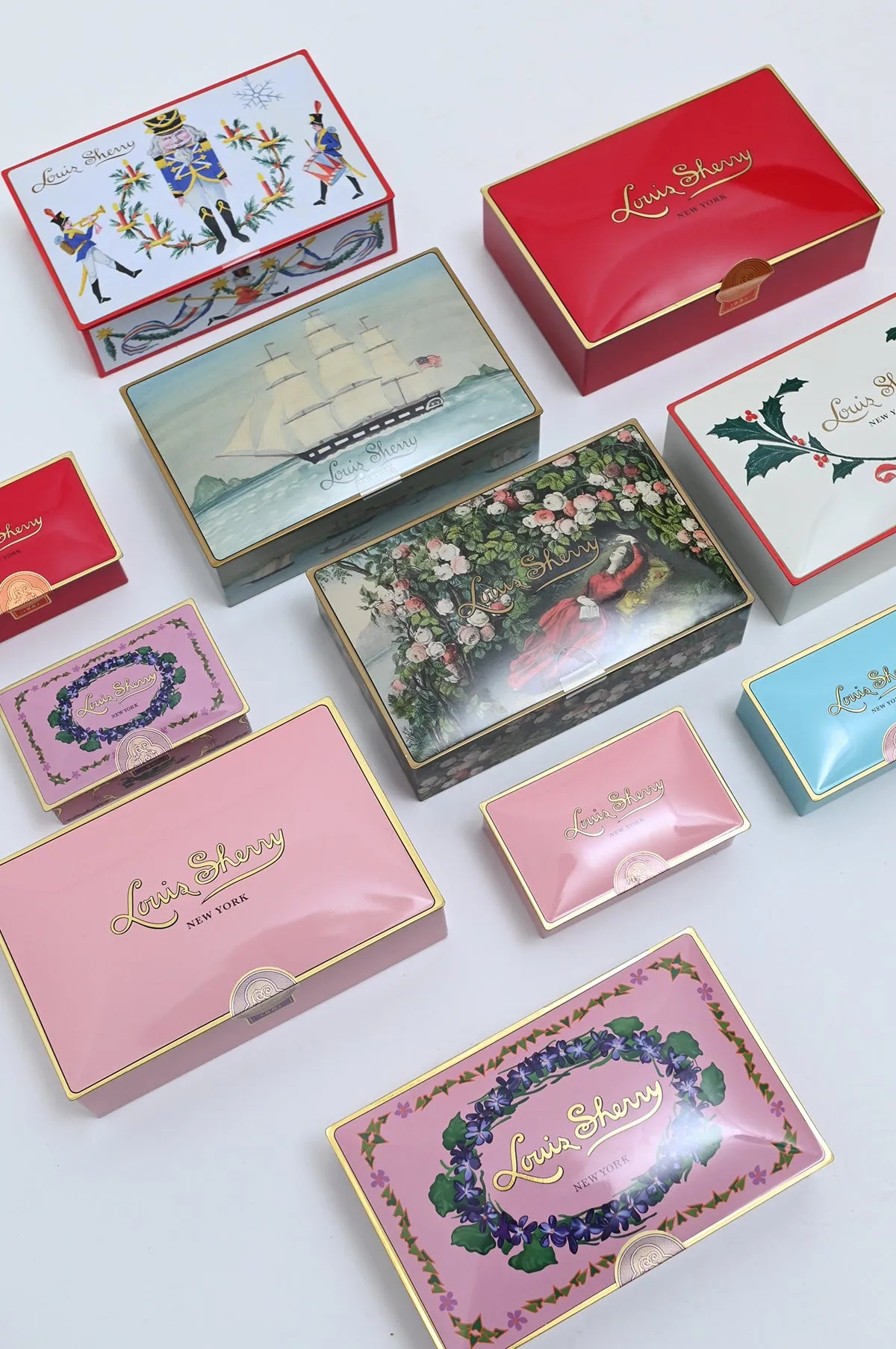 Vreeland Red 12-Piece Tin